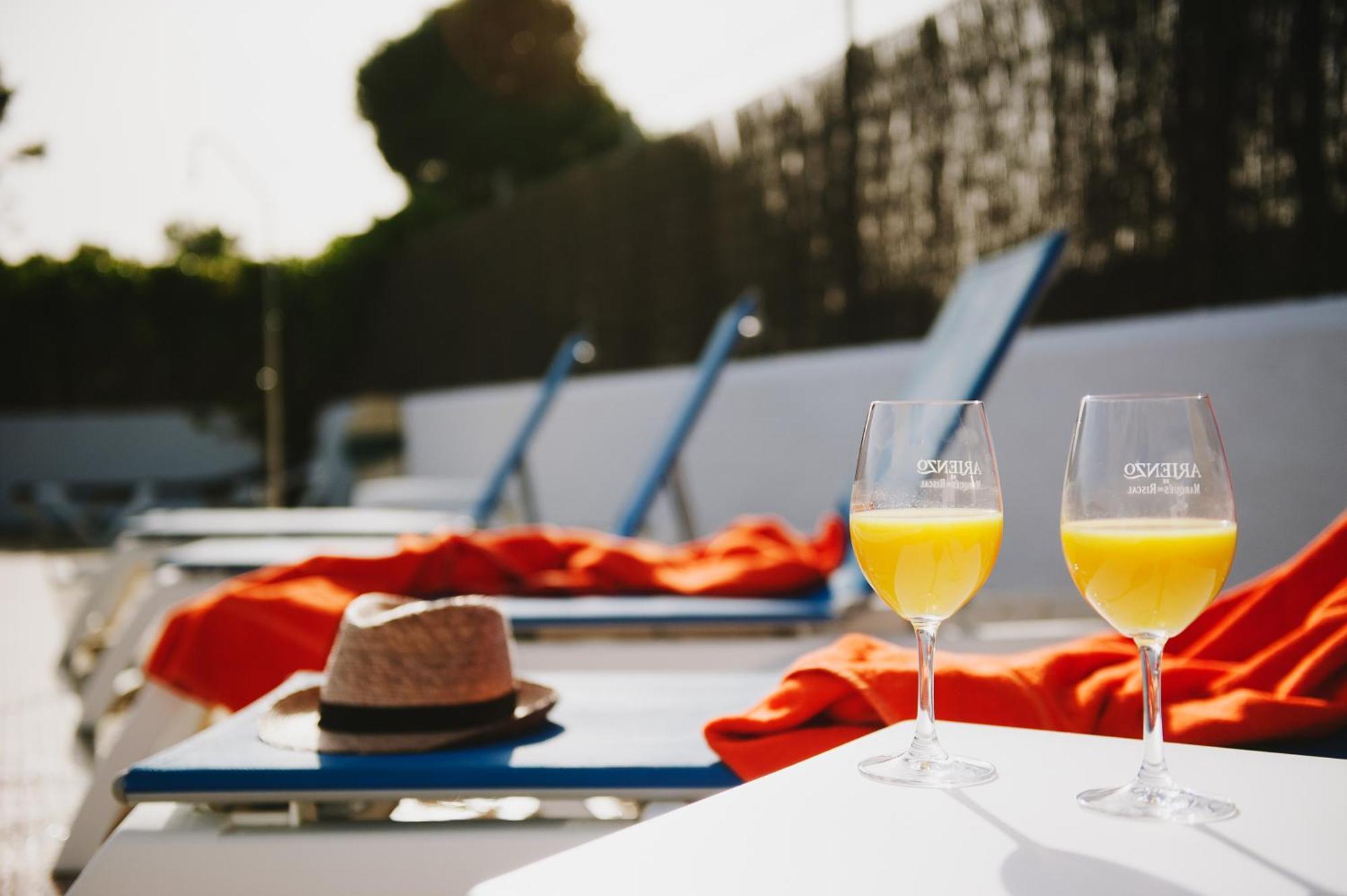 La Codorniz Hotel Tarifa Luaran gambar