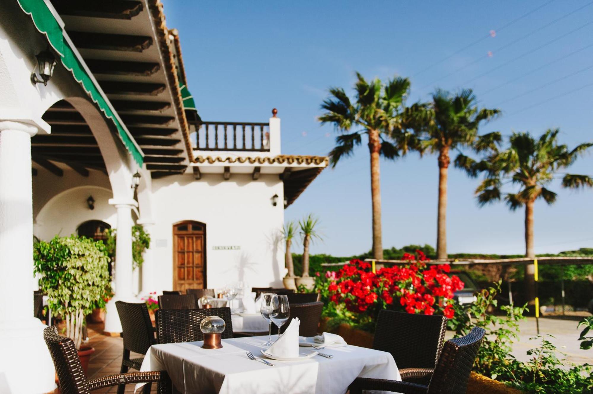 La Codorniz Hotel Tarifa Luaran gambar